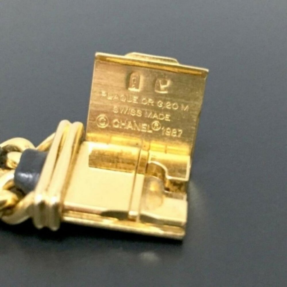 Auth CHANEL Watch Size L Gold Plate Quartz - Picture 8 of 10